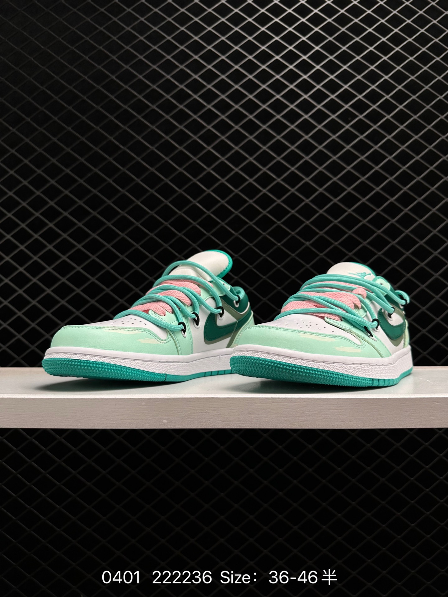 Nike Air Jordan Retro 1 Low  AJ1